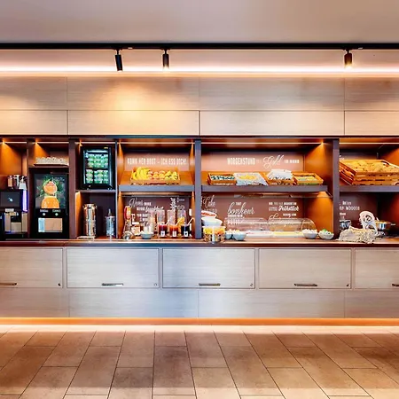 Hotel Luebeck-hbf 3*