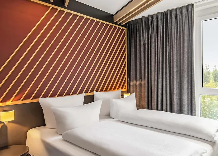 Luebeck-hbf Hotell 3*